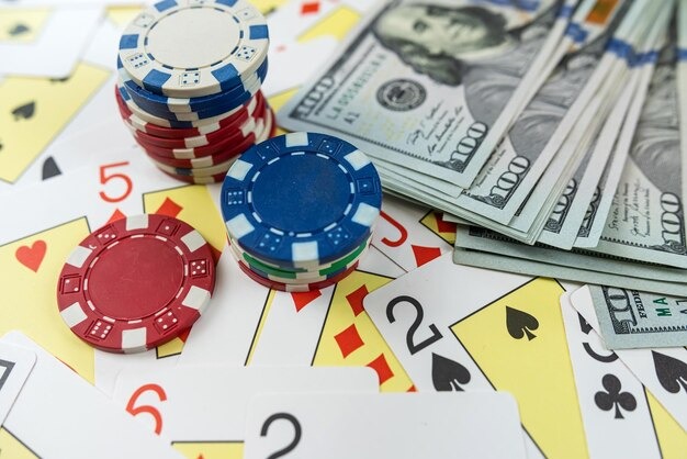 lunabet Hood vs Wolf prediction interface showing two competing sides and betting options